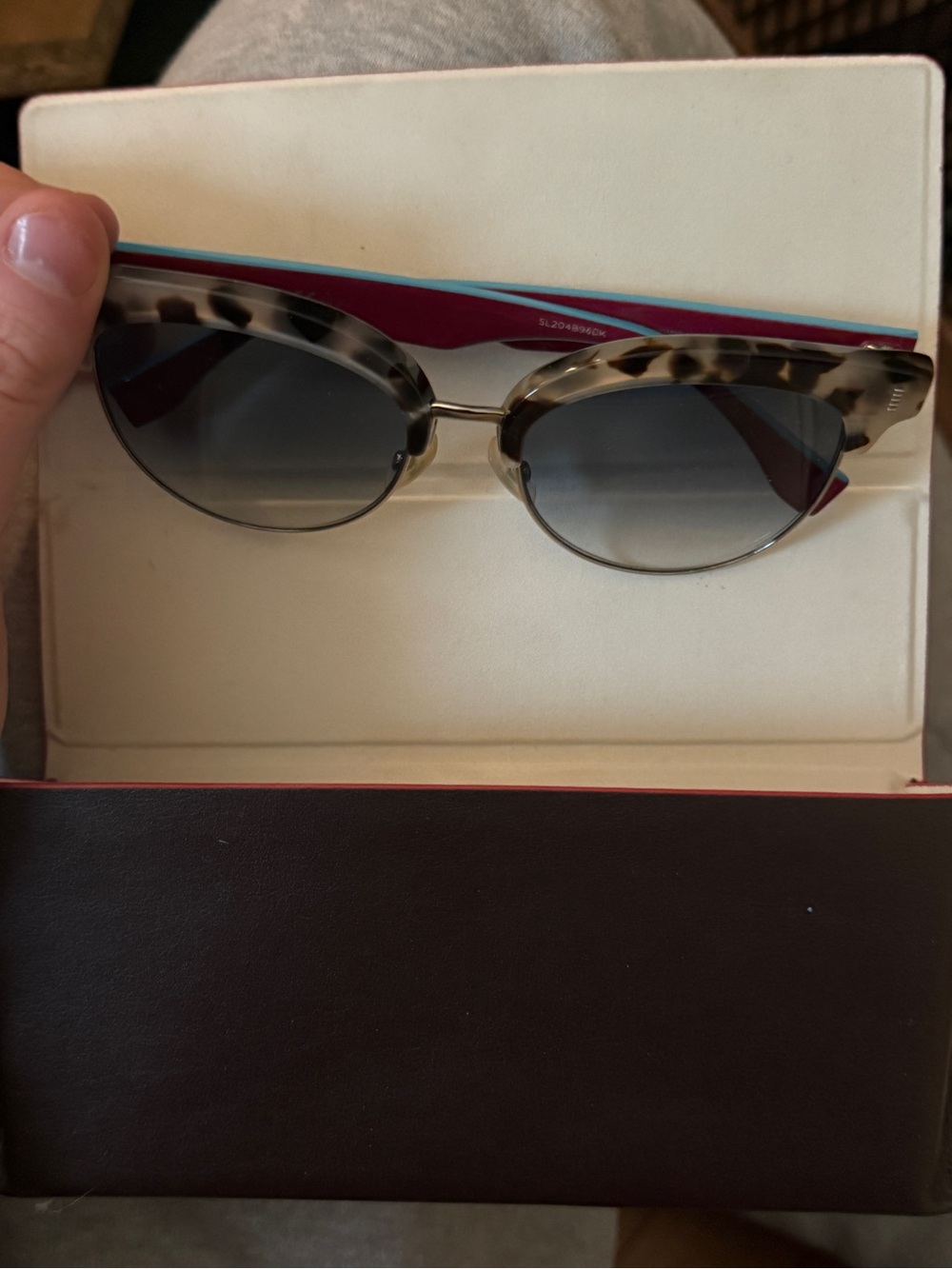 Fendi Tortoiseshell Cat-Eye Sunglasses - Gray Gradient Lenses